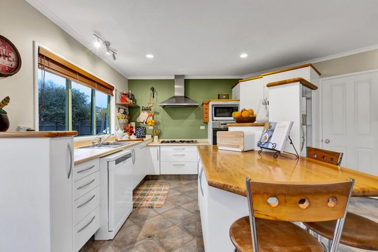 Photo of property in 96c Branch Road, Highlands Park, New Plymouth, 4312