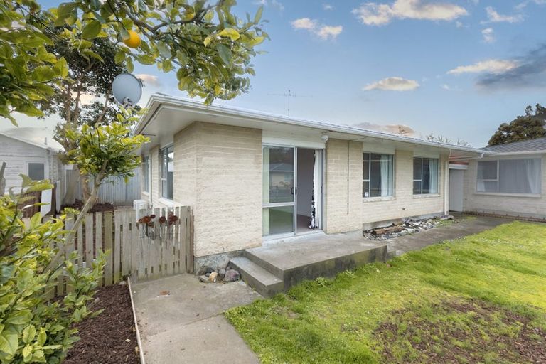 Photo of property in 8 Winiata Place, Otaki, 5512