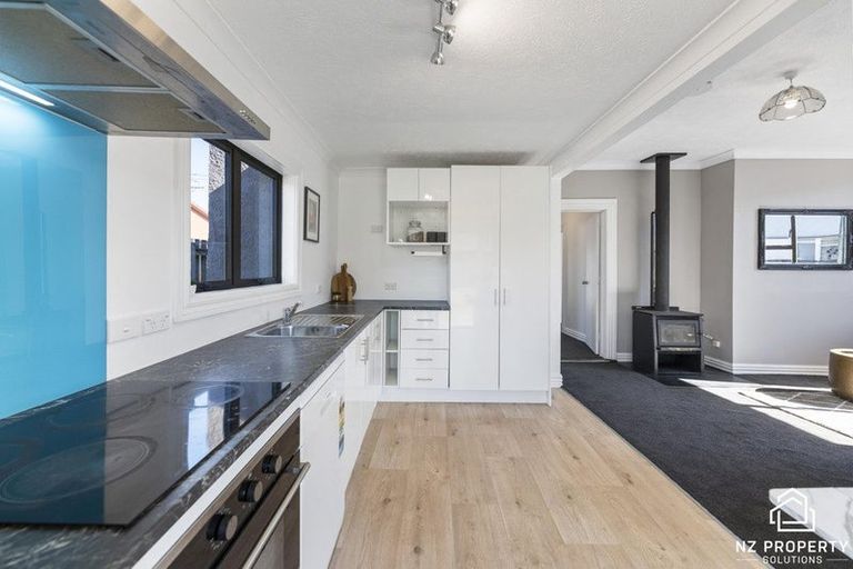 Photo of property in 23 Oxford Street, South Dunedin, Dunedin, 9012