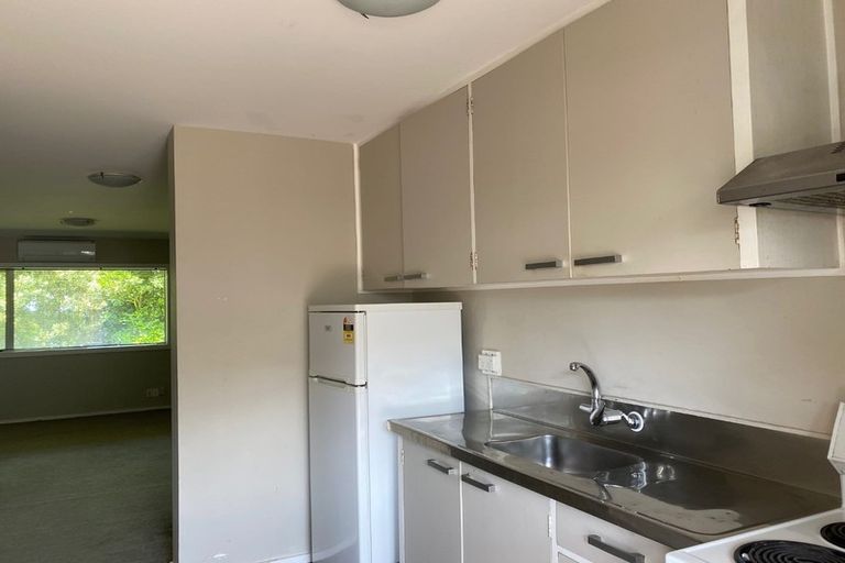 Photo of property in 2/21 Duchess Place, Maupuia, Wellington, 6022