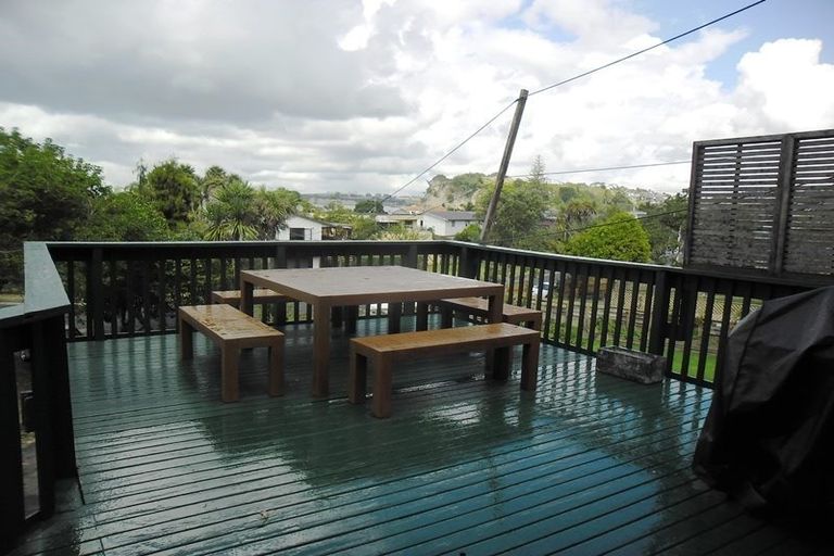 Photo of property in 7 Mckenzie Avenue, Arkles Bay, Whangaparaoa, 0932
