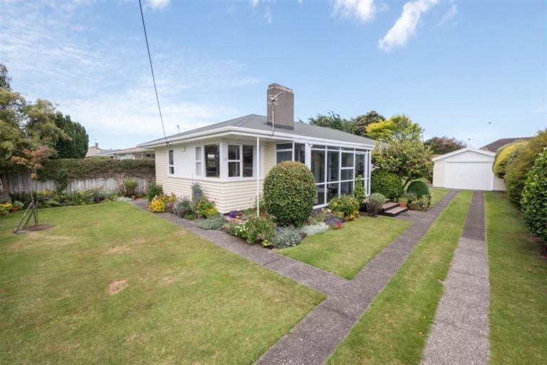 Photo of property in 39 Reid Avenue, Hawera, 4610