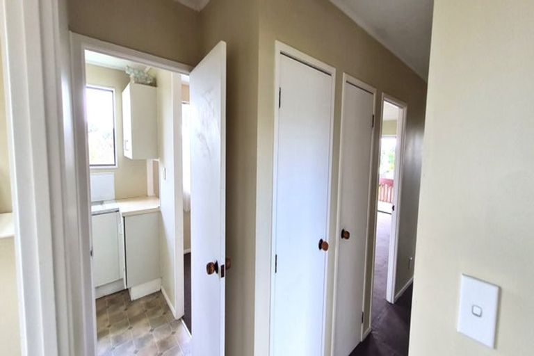 Photo of property in 2/21 Silver Creek Road, Weymouth, Auckland, 2103