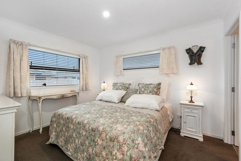 Photo of property in 8/11 Errol Close, Burbush, Hamilton, 3288