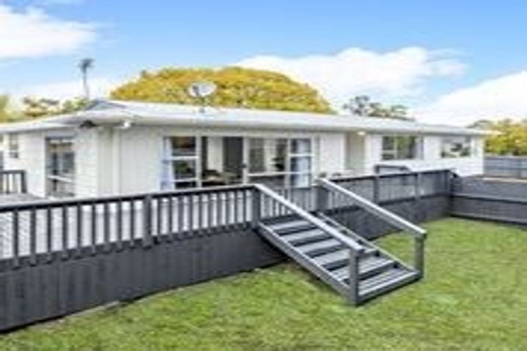 Photo of property in 14 Chantal Place, Red Hill, Papakura, 2110