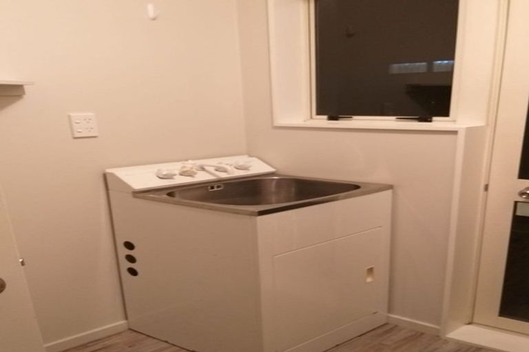 Photo of property in 2/160 Halswell Road, Hillmorton, Christchurch, 8025