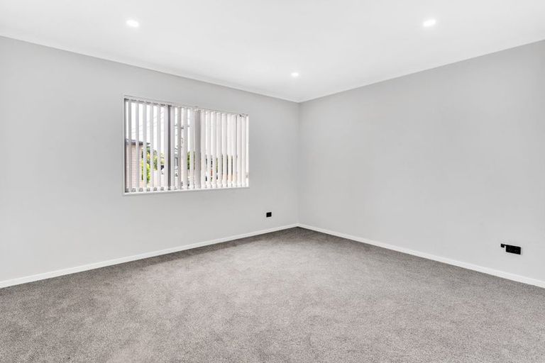 Photo of property in 147d Bucklands Beach Road, Bucklands Beach, Auckland, 2012