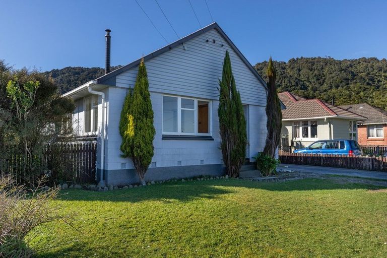 Photo of property in 9 Wickes Street, Cobden, Greymouth, 7802