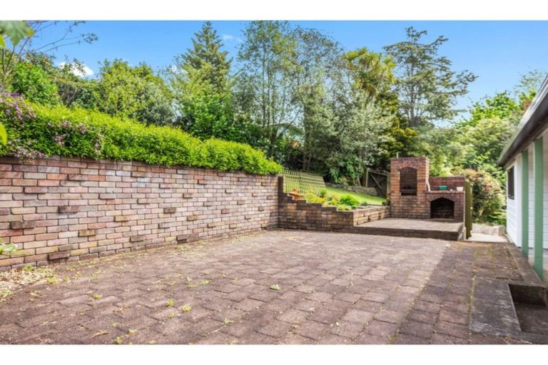 Photo of property in 1 Logan Road, Paeroa, 3600