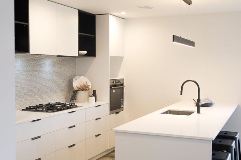 Photo of property in 4 Samuel Place, Terrace End, Palmerston North, 4410