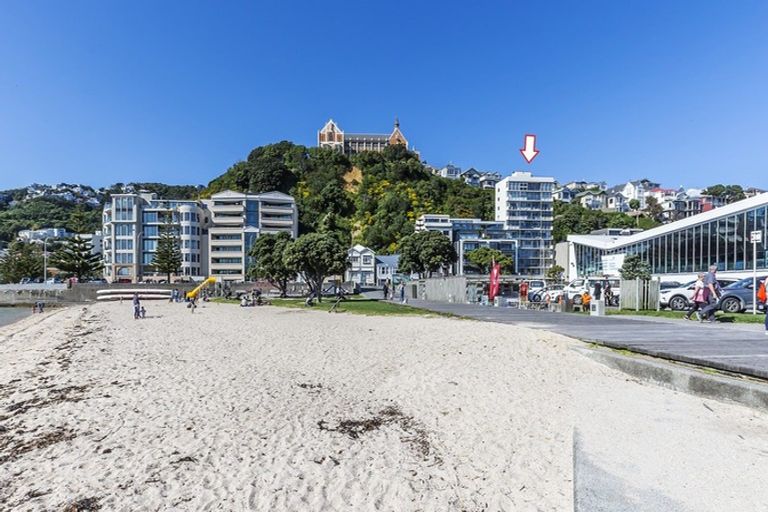 Photo of property in Dorchester Apartments, 144 Oriental Parade, Oriental Bay, Wellington, 6011