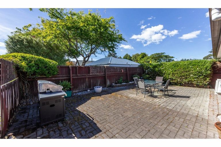 Photo of property in 2/17 Wiremu Street, Redwood, Christchurch, 8051