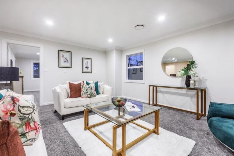 Photo of property in 8 Stella Maris Lane, Silverdale, 0932