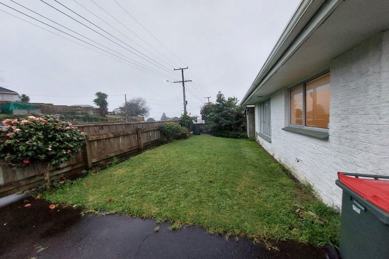 Photo of property in 1/183 Seaview Road, Westown, New Plymouth, 4310