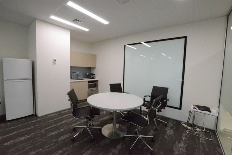 Photo of property in 41 Shortland Street, Wainoni, Christchurch, 8061