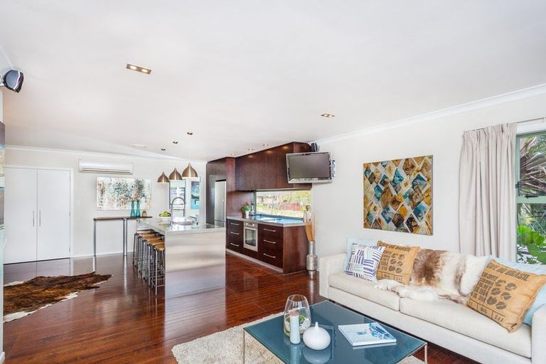 Photo of property in 2 Wharf Road, Te Atatu Peninsula, Auckland, 0610