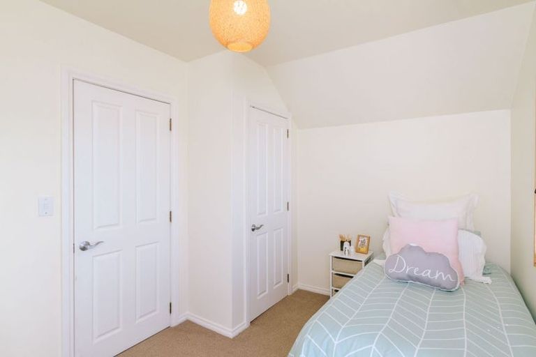 Photo of property in 243 The Esplanade, Petone, Lower Hutt, 5012