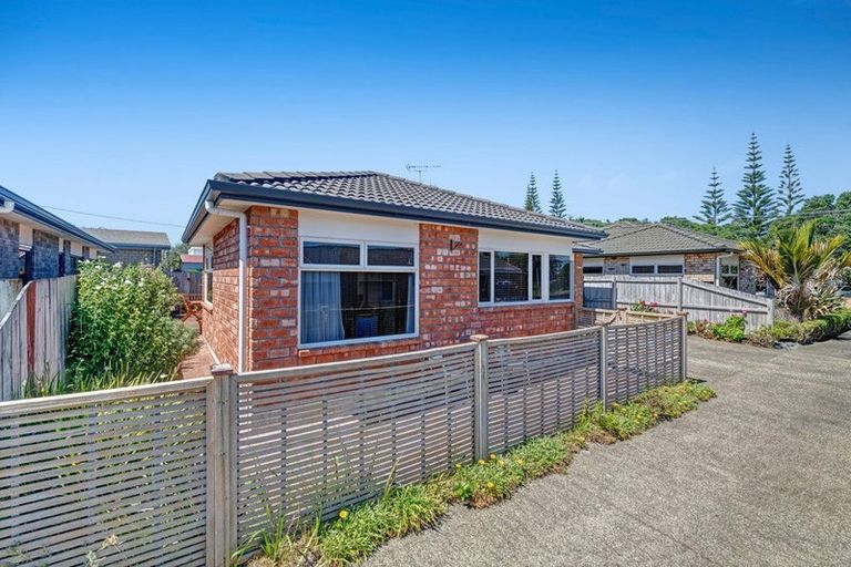 Photo of property in 33a Riverside Road, Orewa, 0931