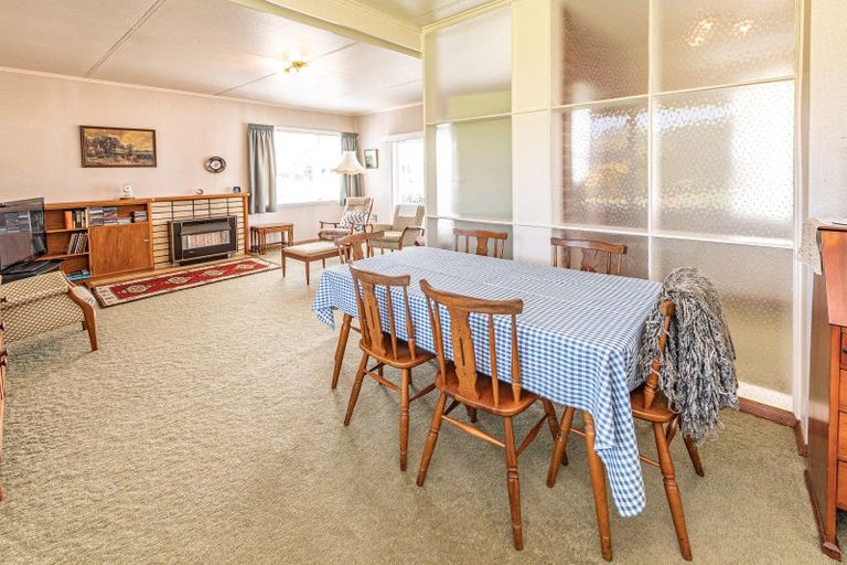 Photo of property in 46 Hadfield Crescent, College Estate, Whanganui, 4500
