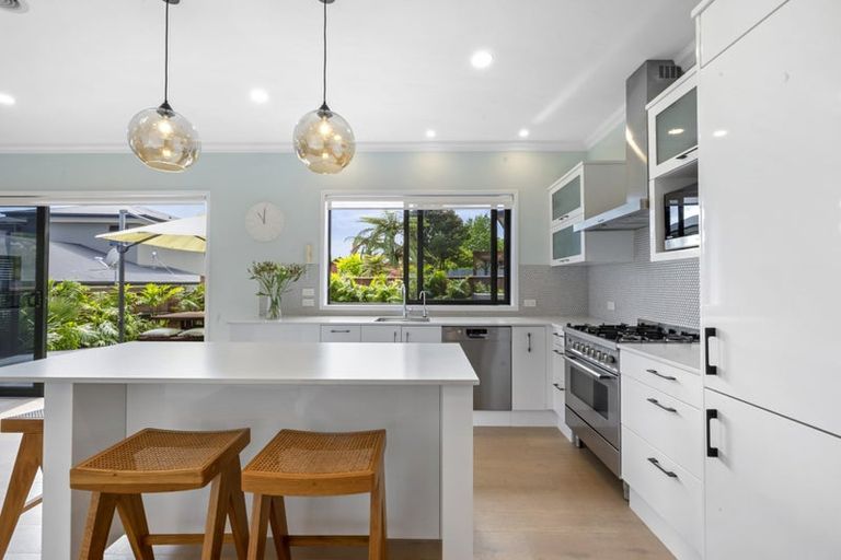 Photo of property in 176a Heta Road, Highlands Park, New Plymouth, 4312
