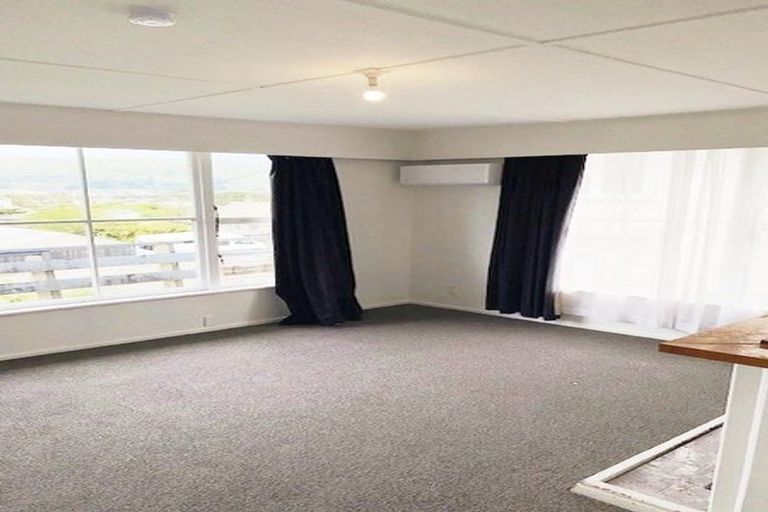 Photo of property in 20 Gloucester Street, Cannons Creek, Porirua, 5024