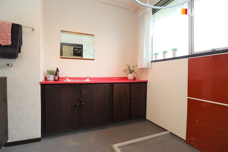 Photo of property in 17a Westland Street, Green Island, Dunedin, 9018