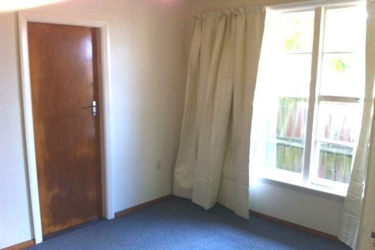 Photo of property in 1/400 Memorial Avenue, Burnside, Christchurch, 8053