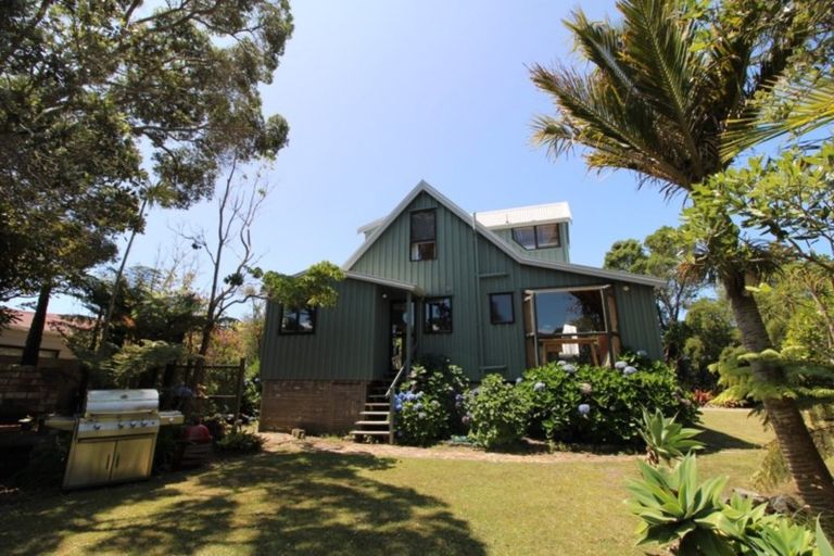 Photo of property in 20 Hilldale Crescent, Kuaotunu West, Whitianga, 3592