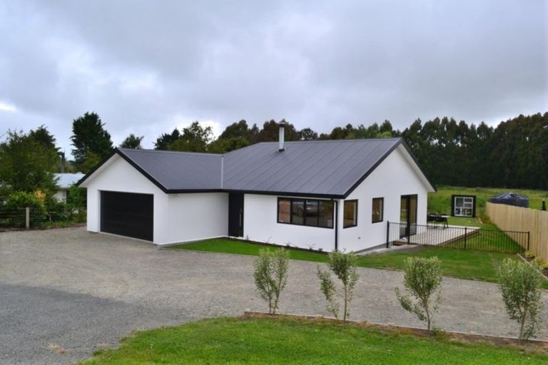 Photo of property in 12b Sussex Street, Weston, Oamaru, 9401