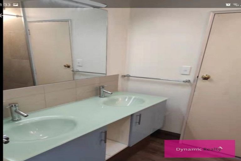 Photo of property in 1/43 Brockworth Place, Riccarton, Christchurch, 8011