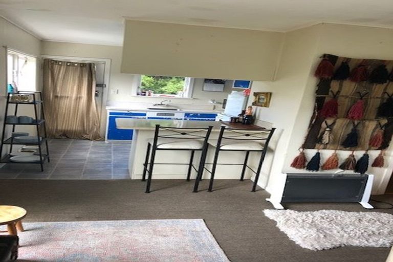 Photo of property in 15a Rakeiora Grove, Korokoro, Lower Hutt, 5012