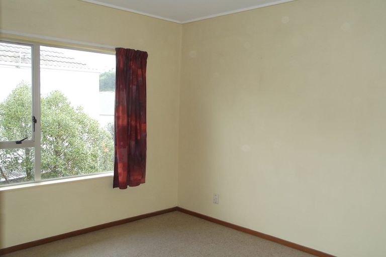 Photo of property in 8/218 Onepu Road, Lyall Bay, Wellington, 6022