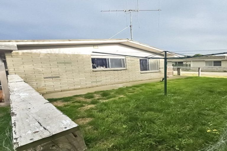 Photo of property in 62a Te Rauparaha Street, Otaki, 5512