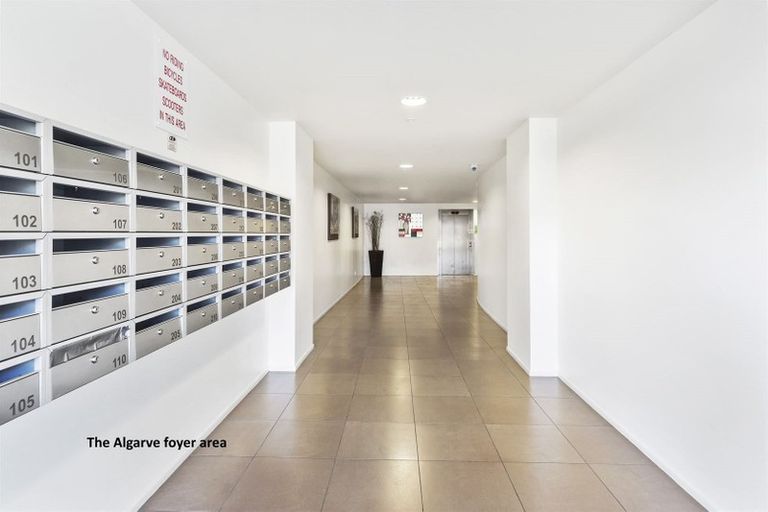 Photo of property in Algarve Apartments, 312/332 Maunganui Road, Mount Maunganui, 3116