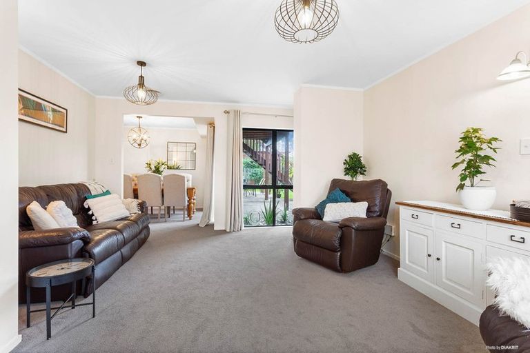 Photo of property in 22 Princeton Parade, Albany, Auckland, 0632