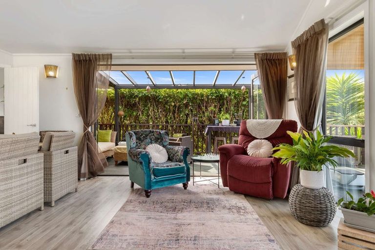 Photo of property in 68 Omana Avenue, Shelly Beach, Helensville, 0874