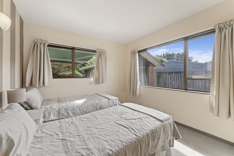 Photo of property in 38 Walton Avenue, Waikanae, 5036