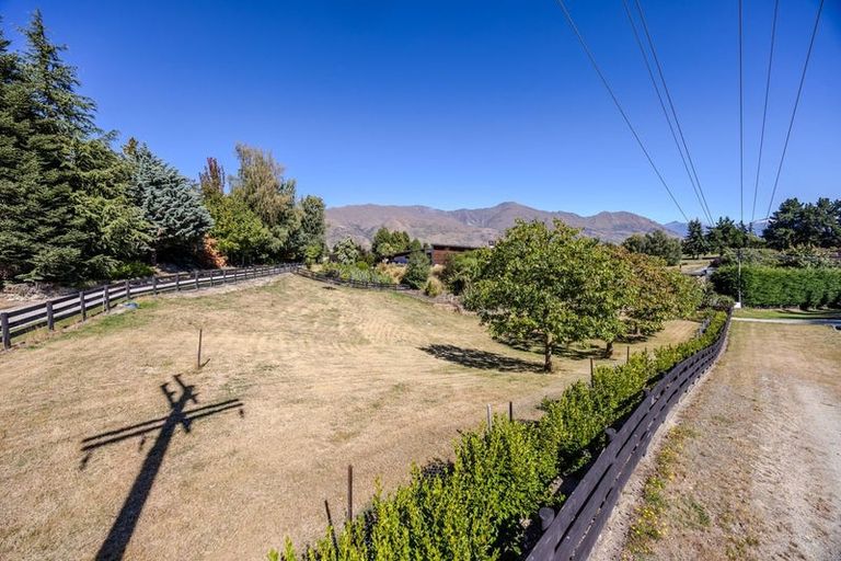 Photo of property in 22 Ballantyne Road, Wanaka, 9305