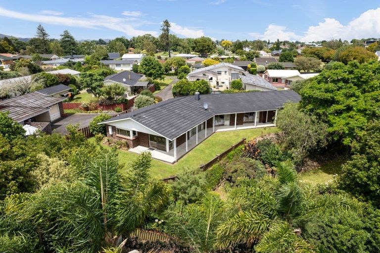 Photo of property in 3 Woodstock Crescent, Leamington, Cambridge, 3432