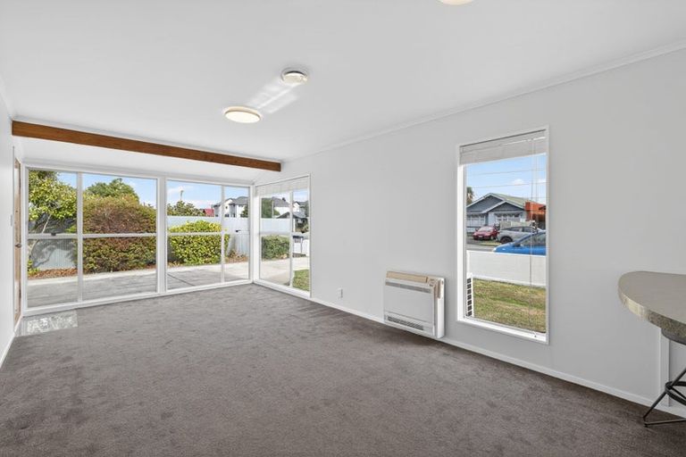 Photo of property in 1/470 Hereford Street, Linwood, Christchurch, 8011