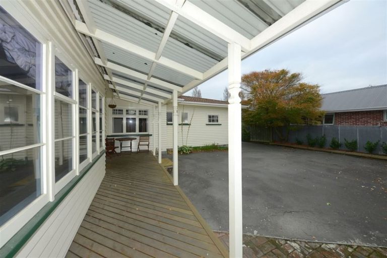 Photo of property in 90 Palatine Terrace, Saint Martins, Christchurch, 8022