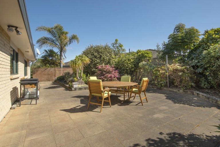 Photo of property in 9 Corinth Grove, Papamoa Beach, Papamoa, 3118