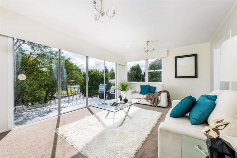 Photo of property in 2 Taioma Crescent, Te Atatu Peninsula, Auckland, 0610