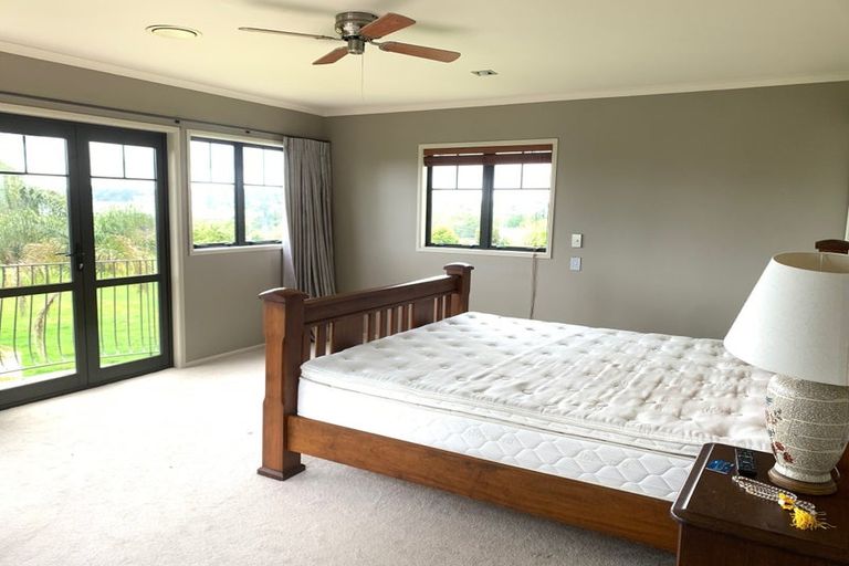 Photo of property in 28 Ockleston Landing, Hobsonville, Auckland, 0618