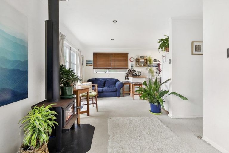 Photo of property in 35 Happy Valley Road, Owhiro Bay, Wellington, 6023