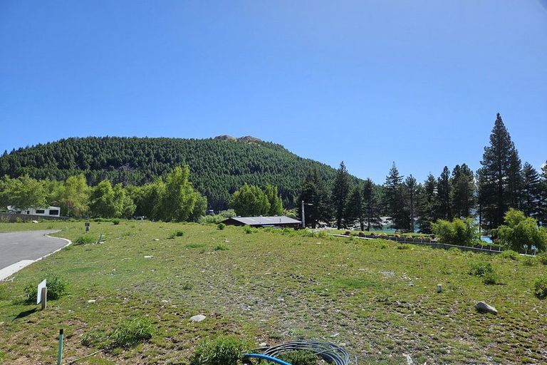 Photo of property in 12 Petes Place, Lake Tekapo, 7999