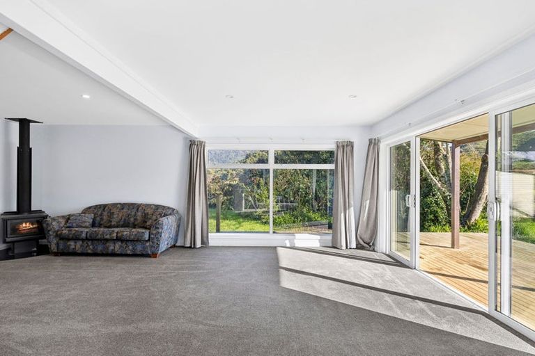 Photo of property in 540 Mackay Pass Road, Bainham, Collingwood, 7073