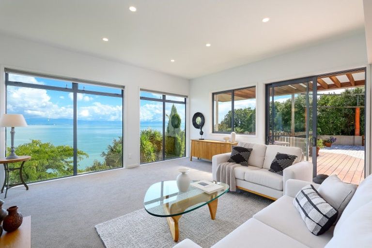 Photo of property in 28 The Cliffs, Britannia Heights, Nelson, 7010