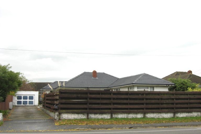Photo of property in 92 Northcote Road, Northcote, Christchurch, 8052