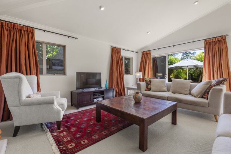 Photo of property in 61 Raurenga Avenue, Royal Oak, Auckland, 1023